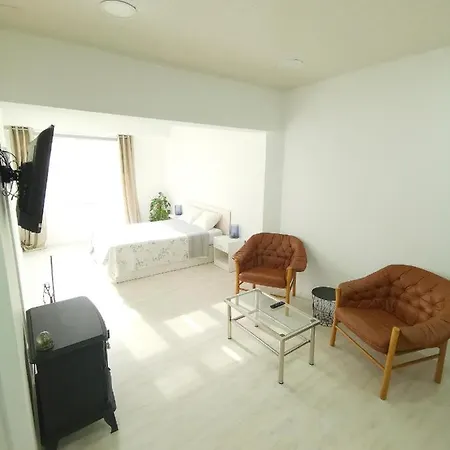 Con Entrada Independiente Apartament